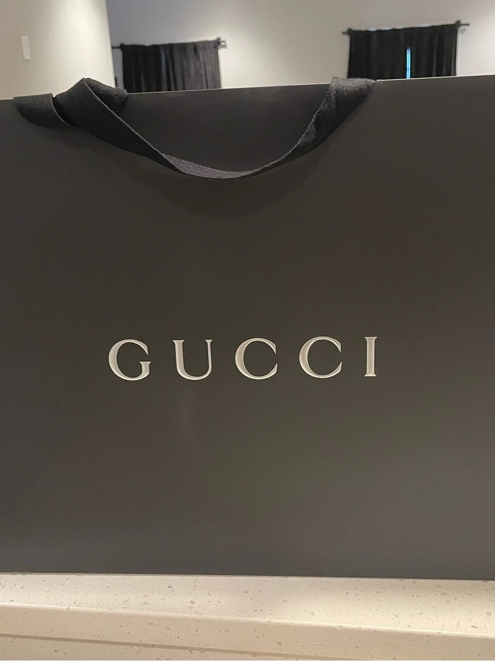 Gucci Ace low-top sneakers in GG Supreme canvas. New With Tags / Never Worn.